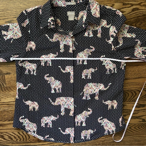 Chico's Size 1 Black Polka Dot Elephants Button Up Shirt No Iron Stain Sheild - Picture 14 of 14